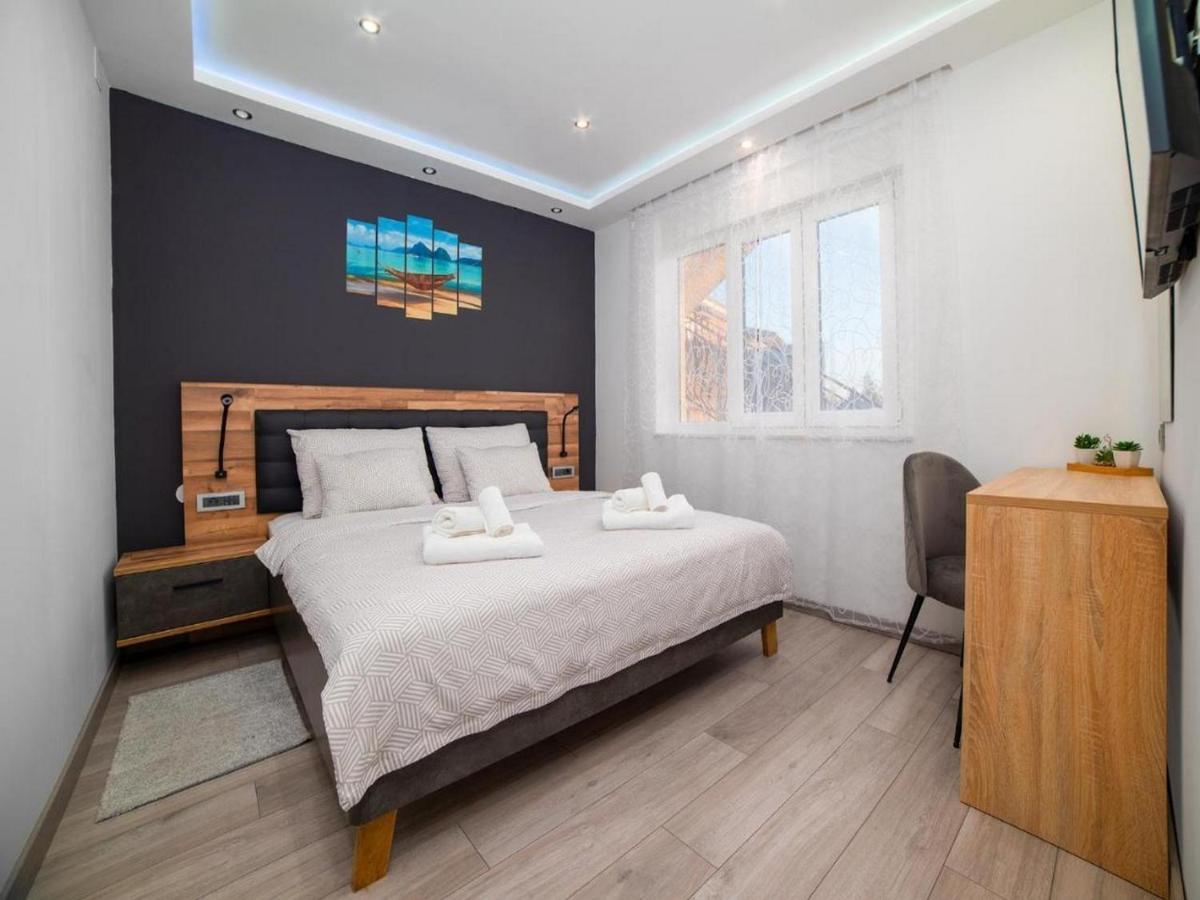 Vega Lux Apartment Jadranovo Buitenkant foto