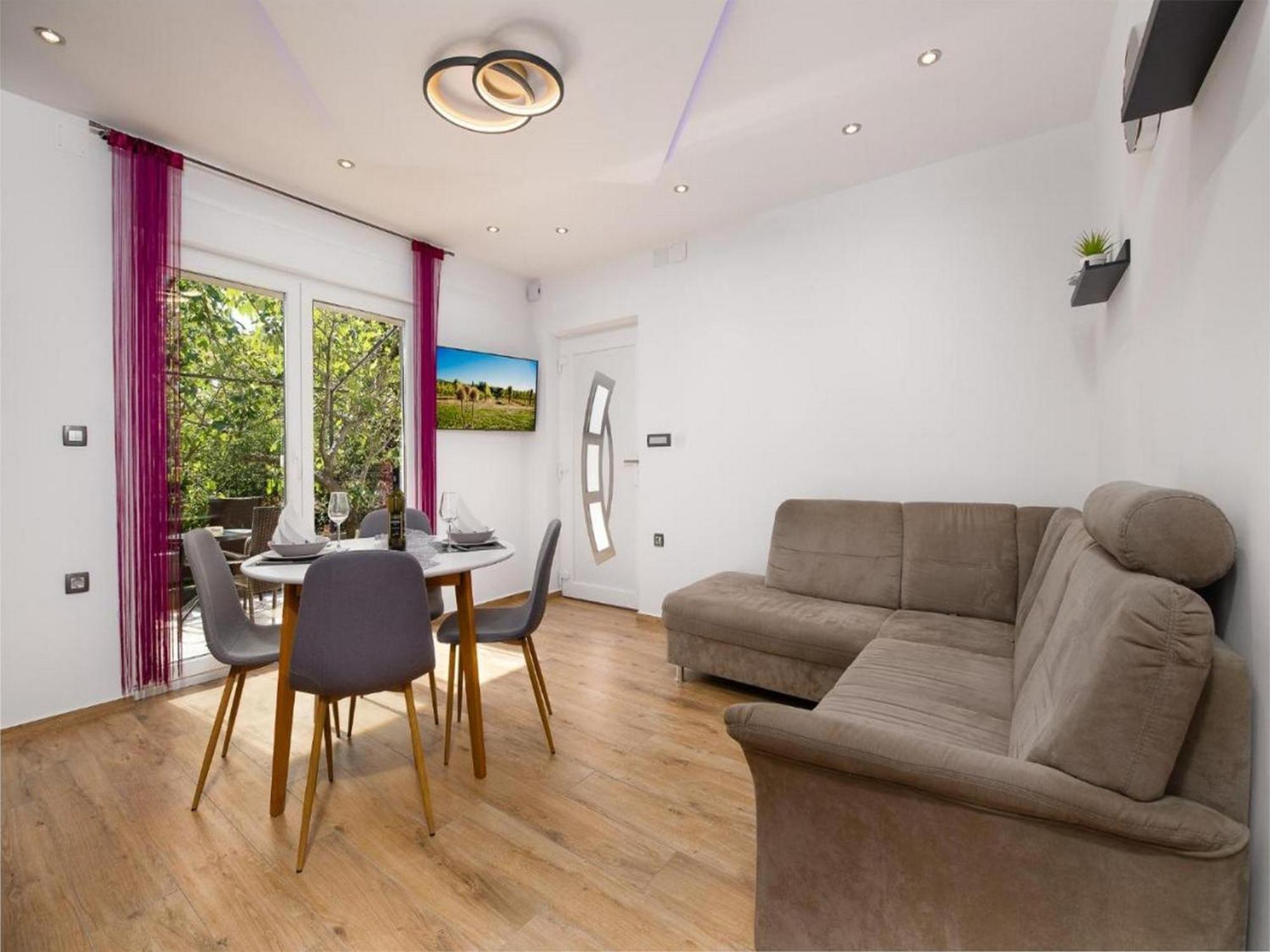 Vega Lux Apartment Jadranovo Kamer foto